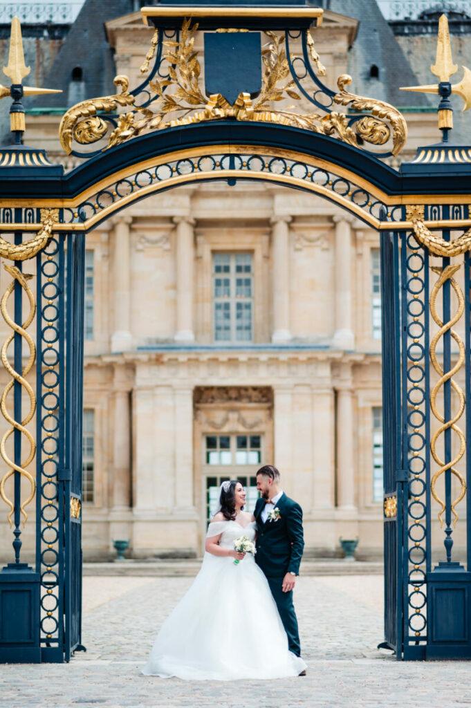 Photos de couple mariage Chateau de Maisons-Laffitte Christophe Lefebvre Photographe Paris Normandie (7)